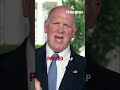 ‘WASN’T LISTENING’: Tom Homan munches on McIntosh apple during Mamdani confrontation #shorts #us