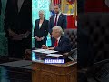Trump signs executive order targeting cashless bail jurisdictions #foxnews #shorts #news #us #crime